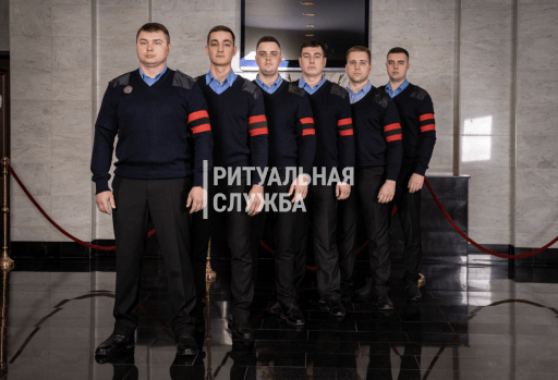 Услуги грузчиков (4 чел.) в сопровождении похорон "Стандарт плюс" Услуги грузчиков (4 чел.) в сопровождении похорон "Стандарт плюс"